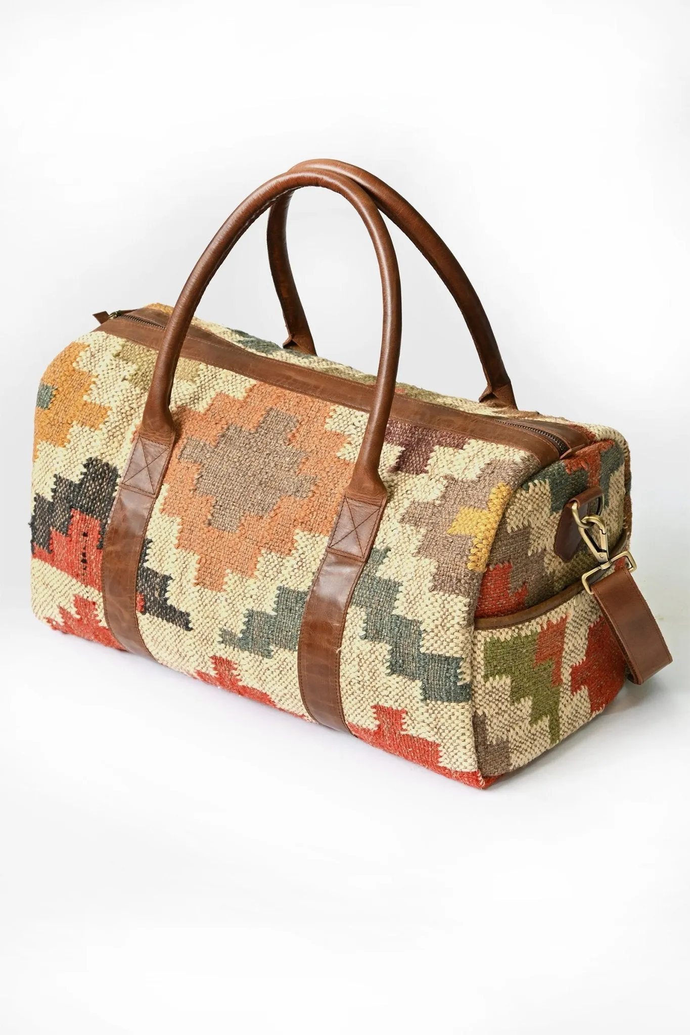 BEGONIA - KILIM DUFFLE  BAG