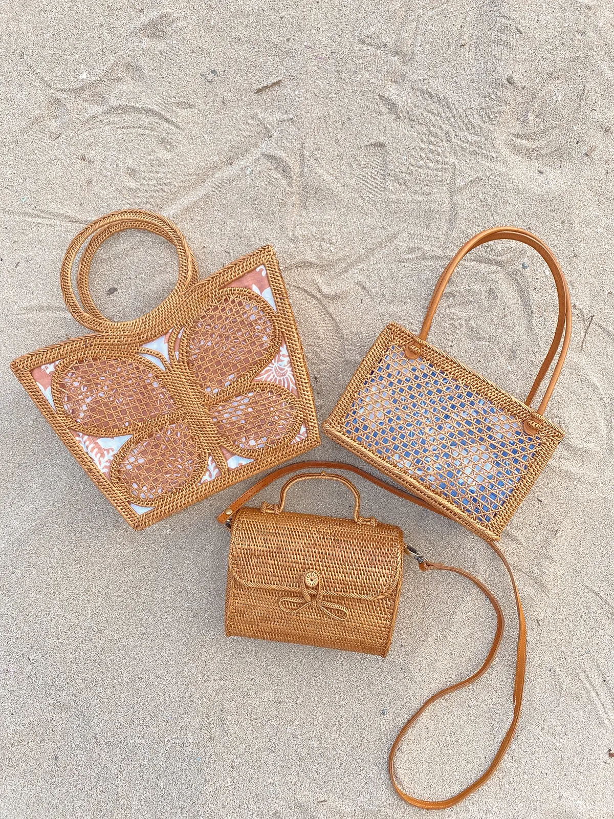 Butterfly Shaped Rattan Handle Bag