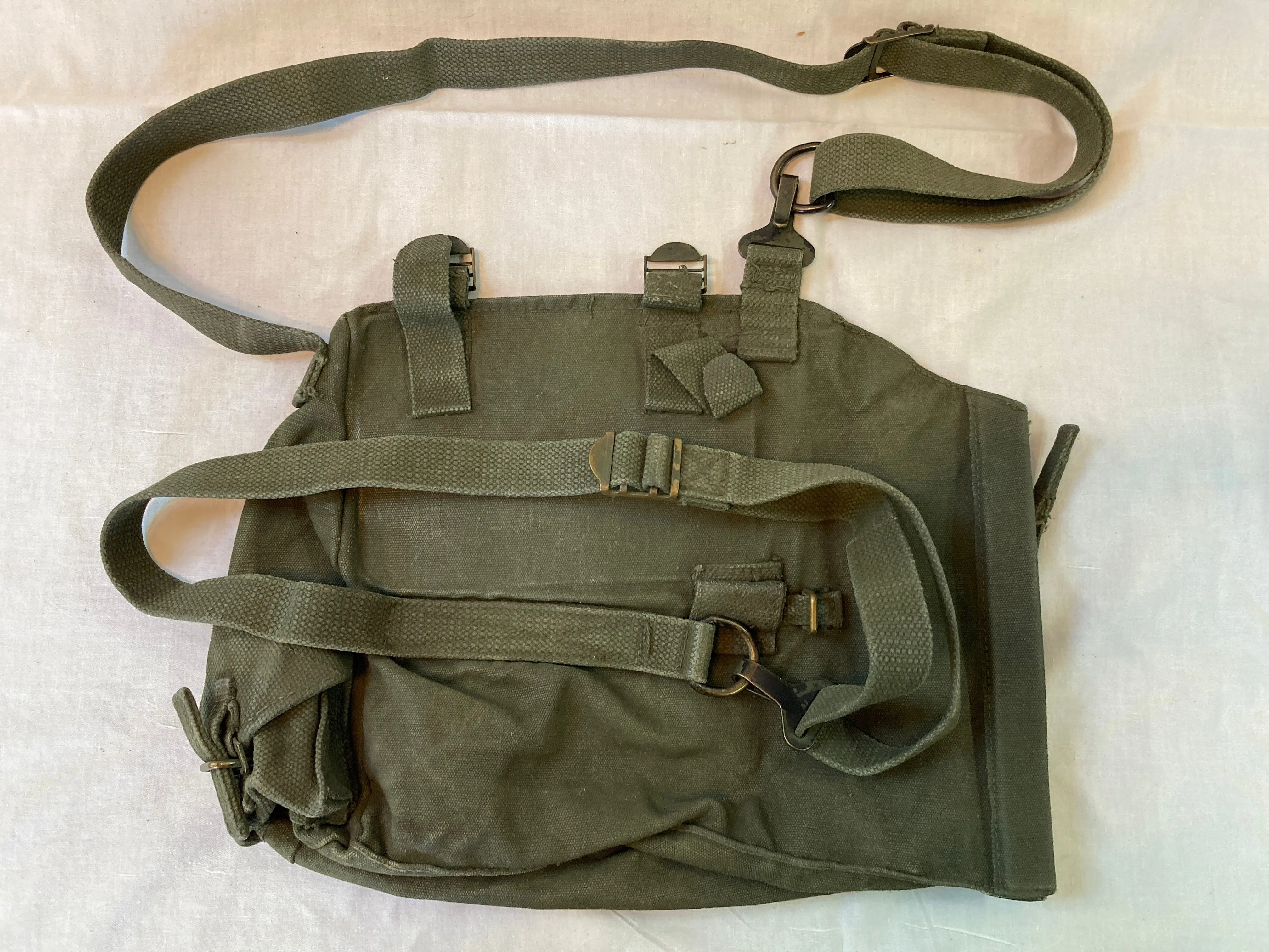 Canadian Forces 51 Pattern Type 2 Gas Mask Bag