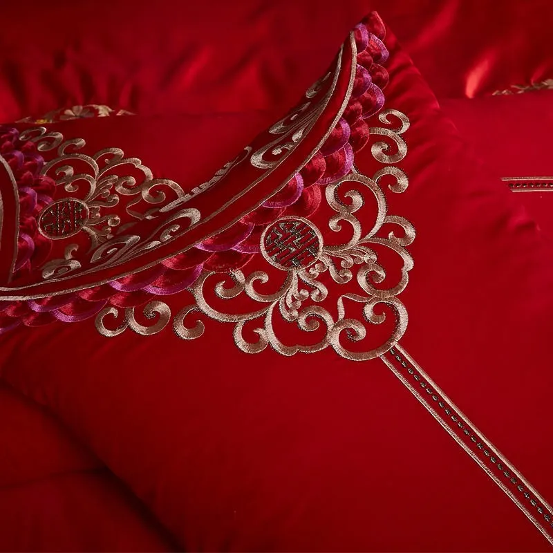 Luxury Red 100% Cotton Oriental Style Embroidery Wedding Bedding Sets