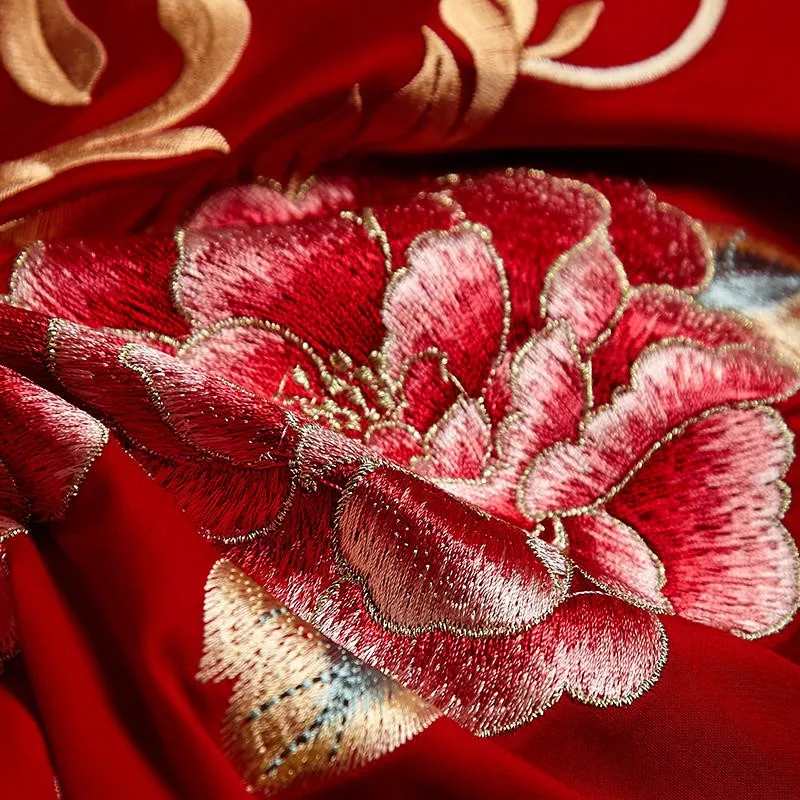 Luxury Red 100% Cotton Oriental Style Embroidery Wedding Bedding Sets