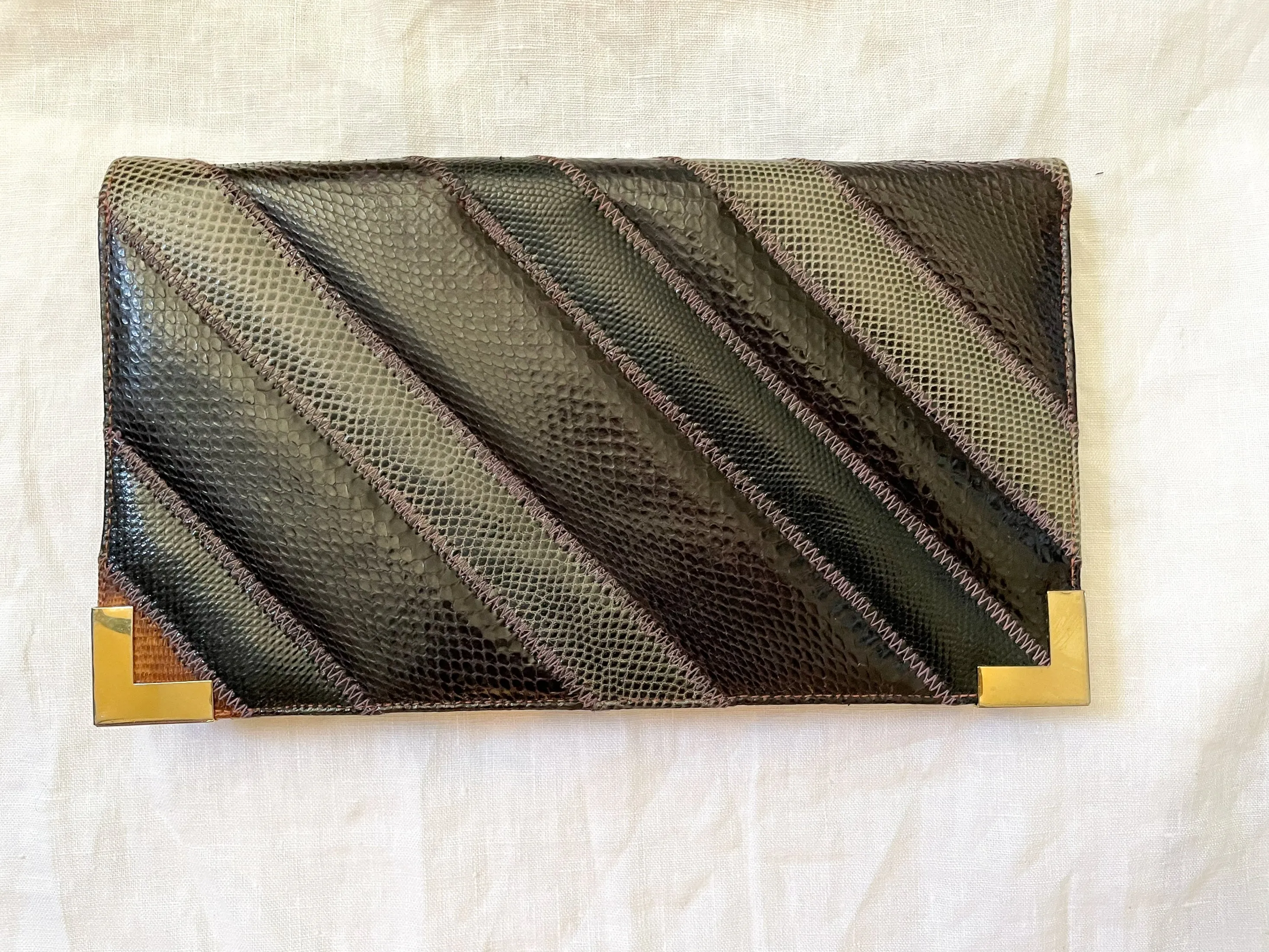 Varon Vintage 70s Snakeskin/Lizard Envelope Clutch Bag   Metal Strap